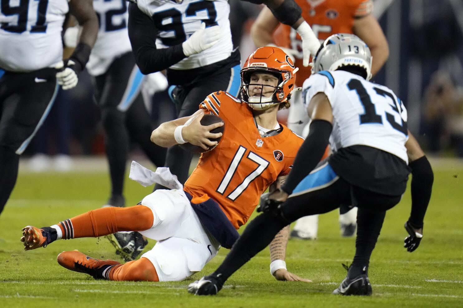 Foreman runs for TD, Bears beat Panthers 16-13 to boost their shot